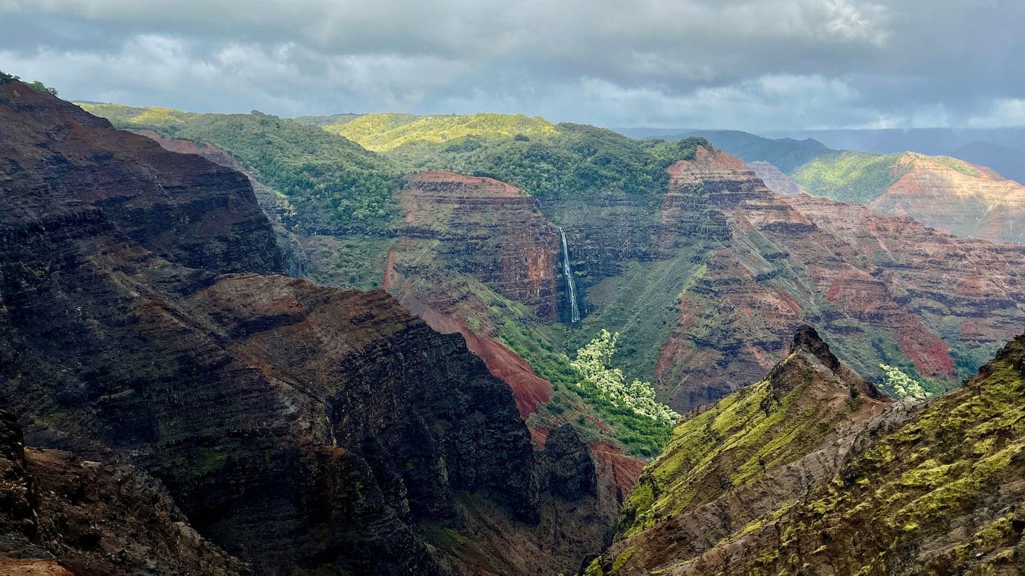 Waimea Canyon Trail