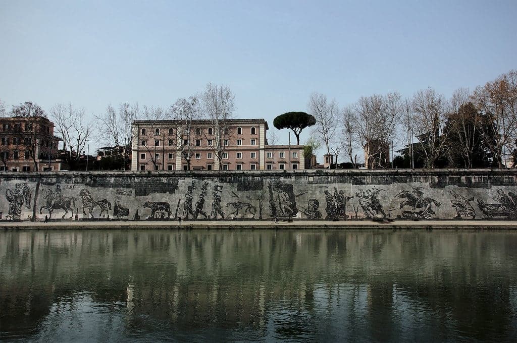 Piazza Tevere